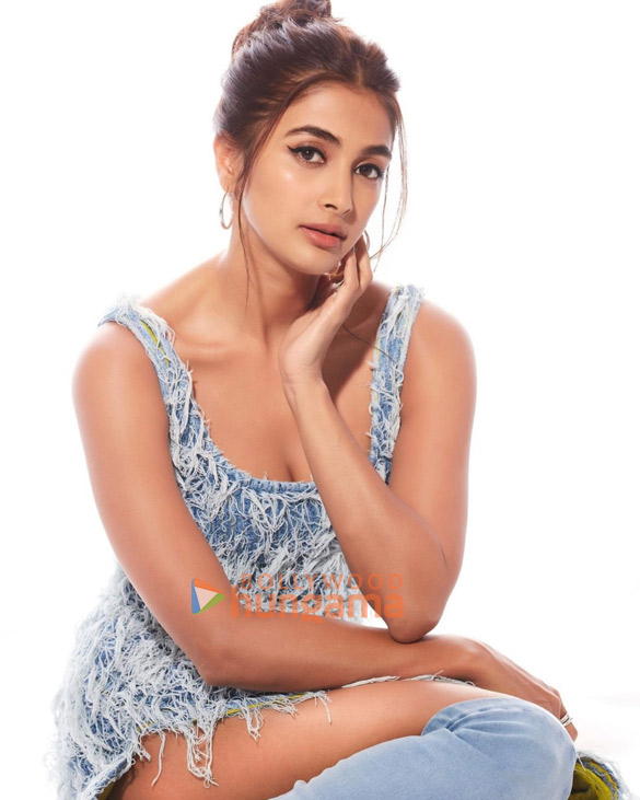 pooja hegde 1 153