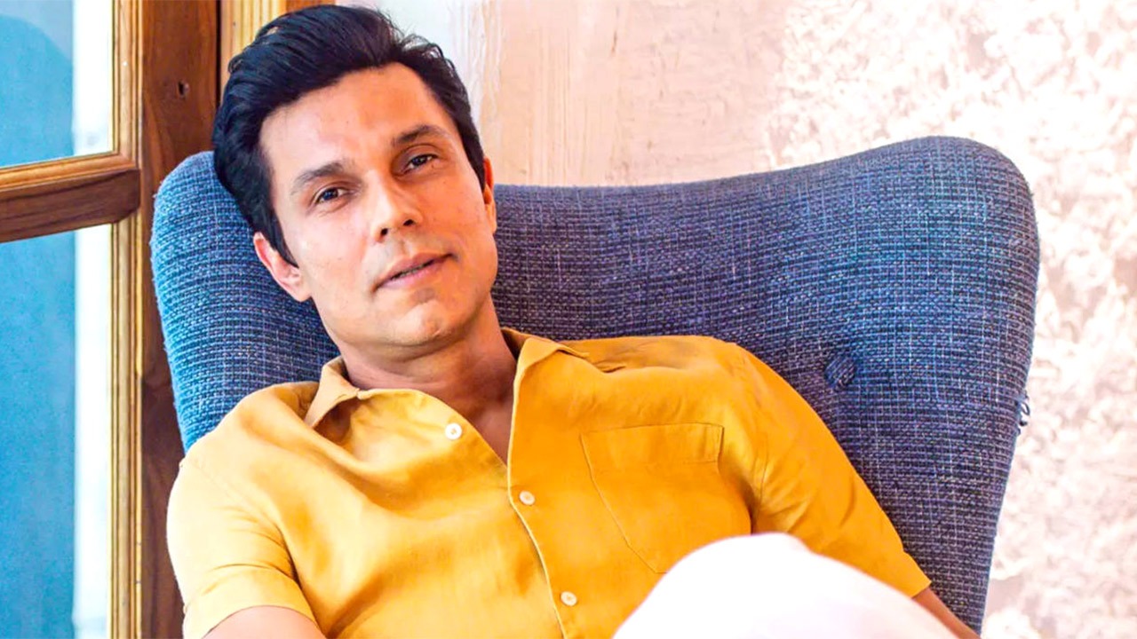 Randeep Hooda on Swatantra Veer Savarkar – “It is my first film as a director, writer and producer but I am being fearless about it” : Bollywood News