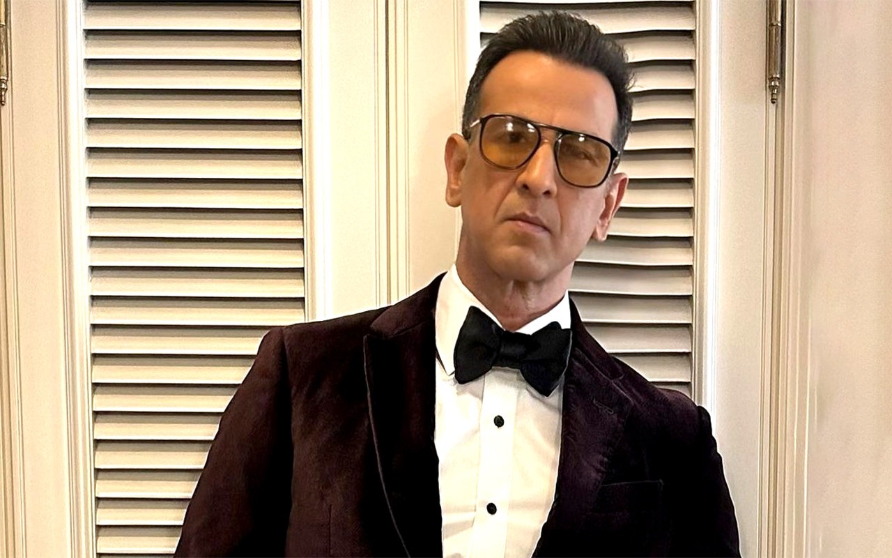 Ronit Roy opens up about cryptic post on being betrayed, assures he’s okay; says, “I trust people until they let me down” : Bollywood News