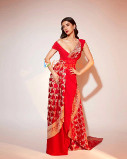 Celeb Photos Of Saba Azad