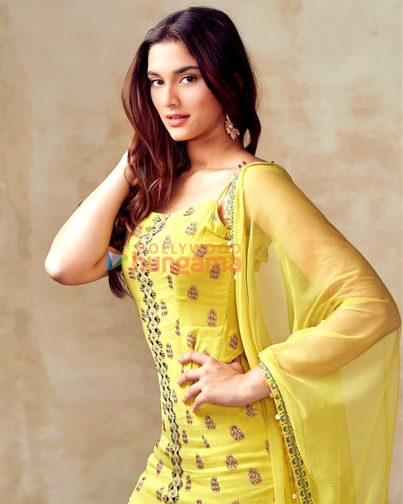 saiee manjrekar 5 2