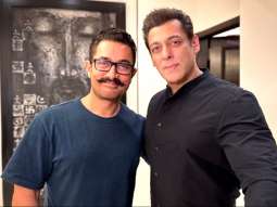 Salman Khan and Aamir Khan have Andaz Apna Apna reunion for Eid 2023 celebrations, see photo