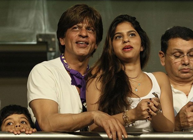 Shah Rukh Khan showers love on “lil lady in red” Suhana Khan as she makes media debut; says, “Well dressed, well spoken”
