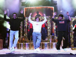 Shiamak Davar pens a heartfelt note after sharing stage with Shah Rukh Khan and grooving to ‘Le Gayi’ from Dil To Pagal Hai: ‘Even after 26 years he has the same charisma and charm’