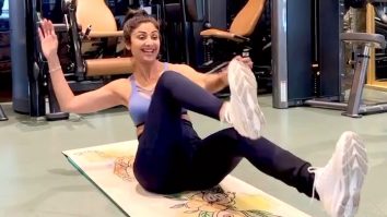 Shilpa Shetty celebrates World Dance Day with some core exercise