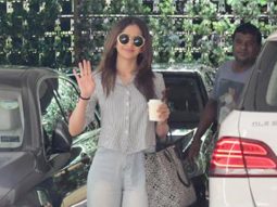 The lovely Rakul Preet Singh gets papped in the city