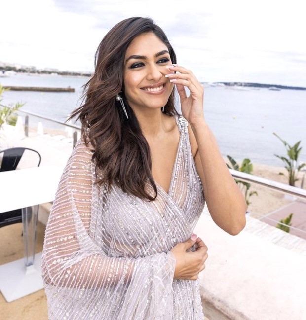Cannes 2023: Mrunal Thakur is a vision of elegance in a silver saree gown by Falguni and Shane Peacock