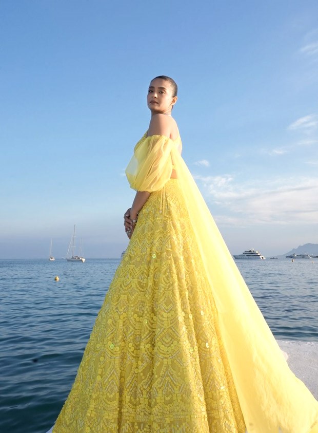 Cannes 2023: Surveen Chawla illuminates the French Riviera in a neon yellow lehenga worth Rs.1.78 lakh