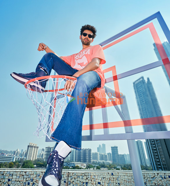 kartik aaryan 9 3