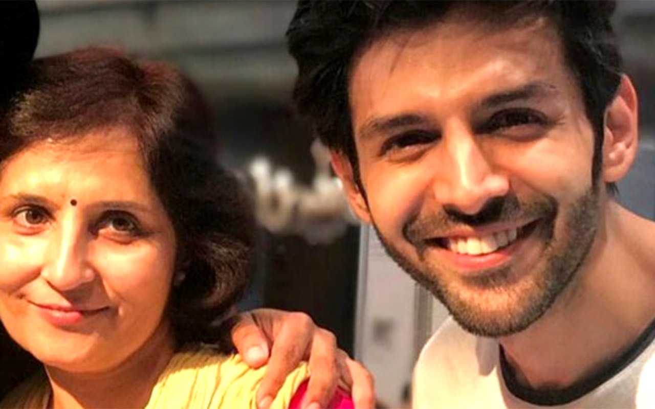 Kartik Aaryan praises his mother's 'willpower' during cancer diagnosis: "We were frazzled and helpless beyond despair" Kartik Aaryan praises his mother's 'willpower' during cancer diagnosis: "We were frazzled and helpless beyond despair"