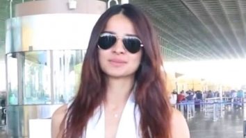 Mahima Makwana strikes a pose for paps at the airport