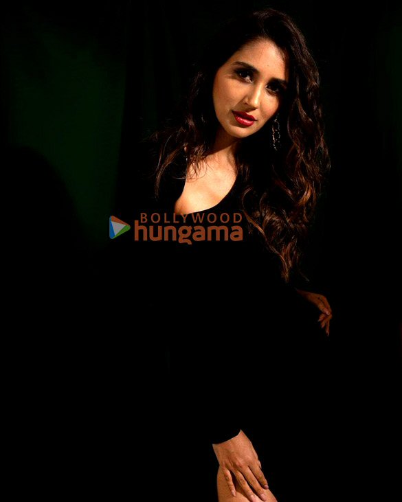 nikita dutta 5 18