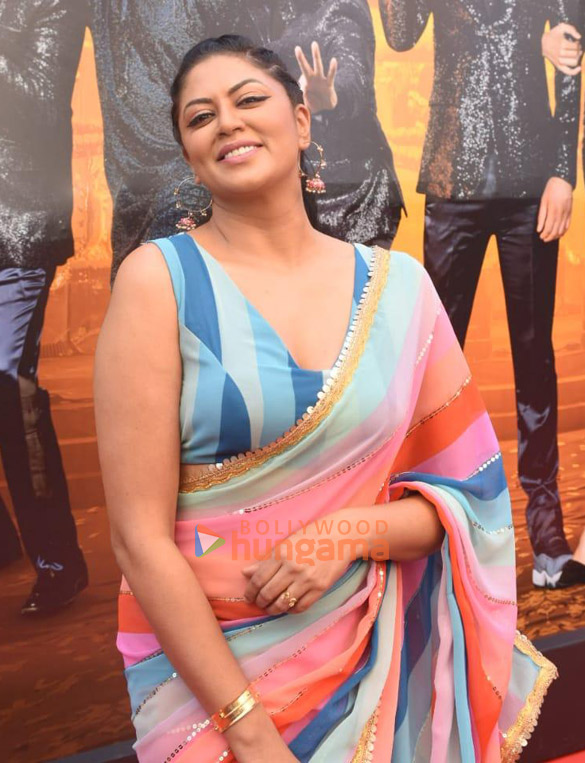 photos aamir khan and others grace the trailer launch of carry on jatta 3 6