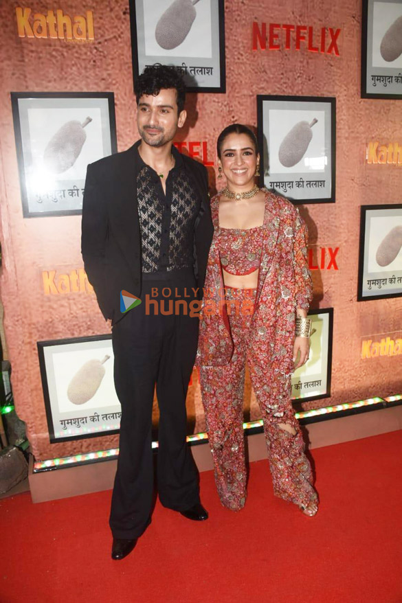 photos celebs grace the premiere of khatal 2