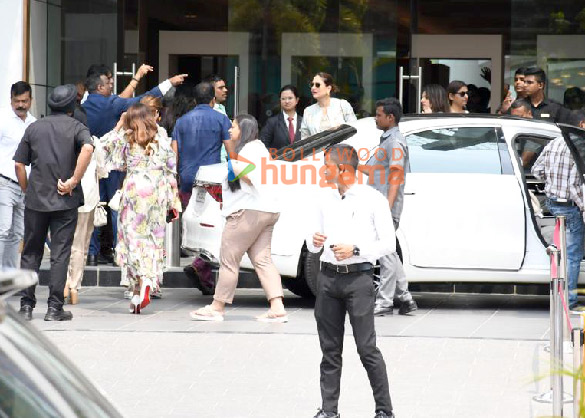 Photos: Kareena Kapoor Khan snapped outside NMACC in BKC | Parties & Events
