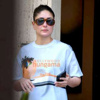 Photos: Kareena Kapoor Khan snapped outside her residence