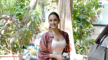 Photos: Kiara Advani snapped in her new car at a dubbing studio in Bandra