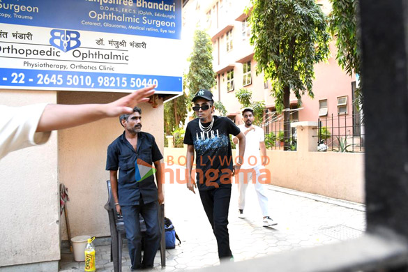 photos mc stan snapped in bandra 2