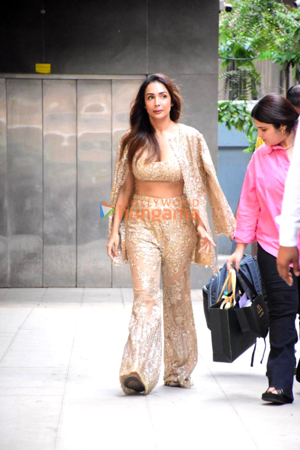 photos malaika arora snapped in bandra 3 37