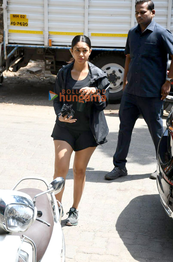 photos mrunal thakur spotted outside a gym in santacruz 1