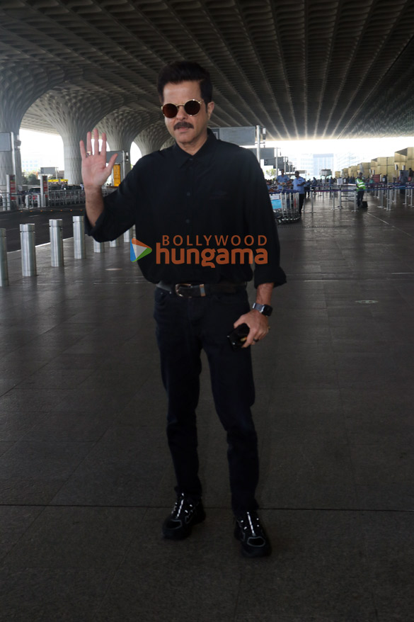 photos rajinikanth anil kapoor and maniesh paul snapped at the airport 2