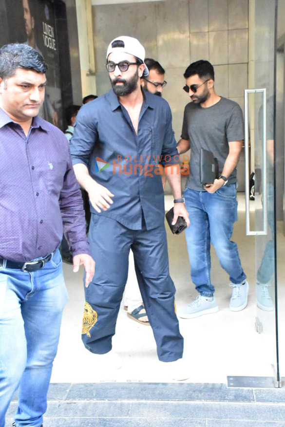 photos ranbir kapoor snapped at rsvp office 2 2