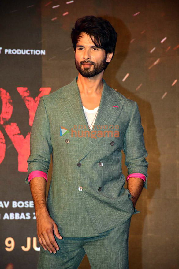 Photos Shahid Kapoor and Ali Abbas Zafar attend the trailer launch of Bloody Daddy (4)
