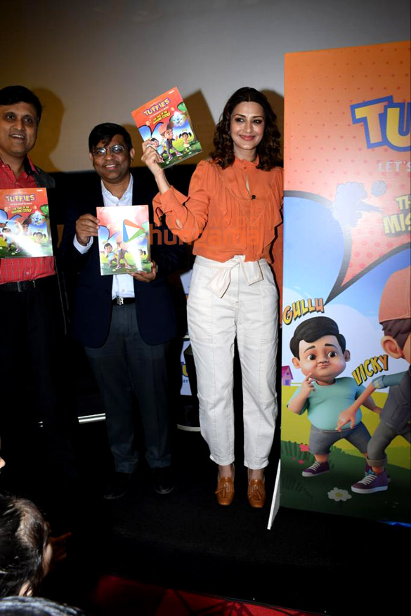 photos sonali bendre snapped attending the launch of ciplas tuffies initiative 5
