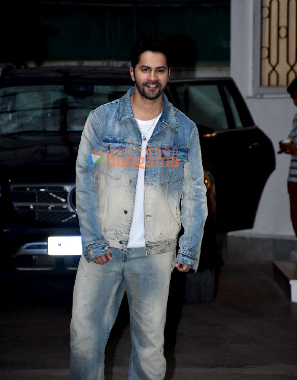 photos varun dhawan spotted at a dubbing studio 2