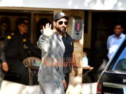 Photos: Vicky Kaushal snapped at Amitabh Bachchan’s office in Juhu