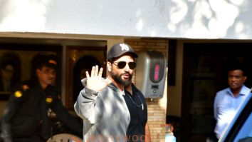 Photos: Vicky Kaushal snapped at Amitabh Bachchan’s office in Juhu