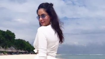 Sand & Sea! Aamna Shariff enjoys her sunny vacation