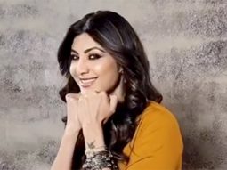 Shilpa Shetty hops on to the trend showing off her smooth moves