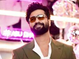 The handsome host is here! Vicky Kaushal