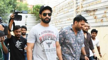 Vicky Kaushal is all smiles as he poses with fans