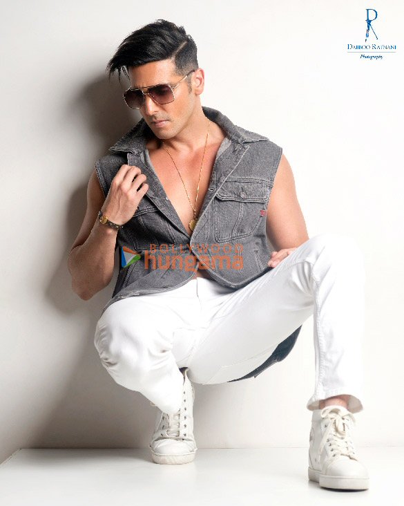 zayed khan 3 10
