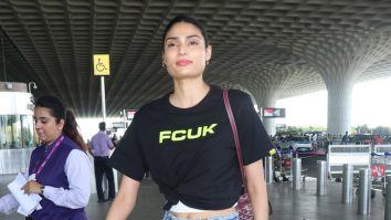 Athiya Shetty gets papped at the airport sporting cool casuals