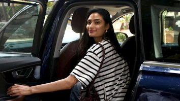 Athiya Shetty looks super chic as she gets papped in the city