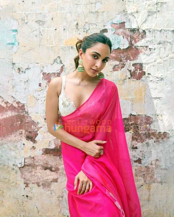 Kiara Advani Photos, Images, HD Wallpapers, Kiara Advani HD Images ...