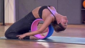 Malaika Arora performs yoga with absolute ease!