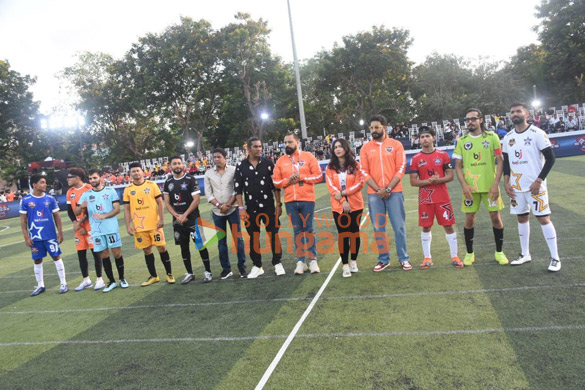 photos abhishek bachchan bunty walia and others snapped during a football match in juhu 3