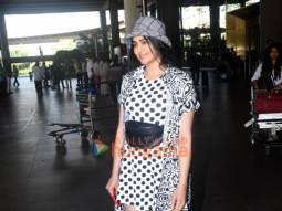 Photos: Deepika Padukone, Adah Sharma, Sonu Nigam and others snapped at the airport