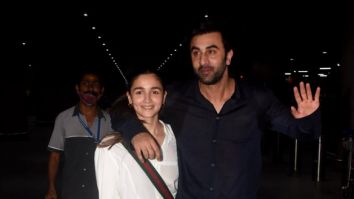 Photos: Alia Bhatt and Ranbir Kapoor snapped at the airport