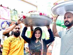 Photos: Ameesha Patel snapped at a dargah in Mahim