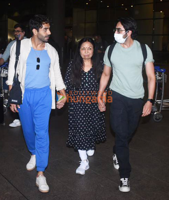 photos anil kapoor ayushmann khurrana and others snapped at the airport 555 4