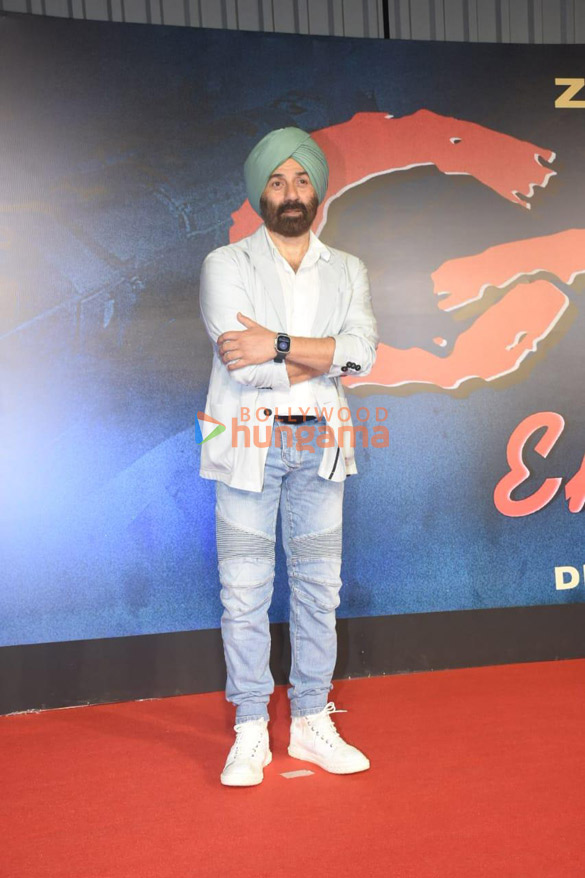 photos celebs grace the premiere of gadar ek prem katha 22