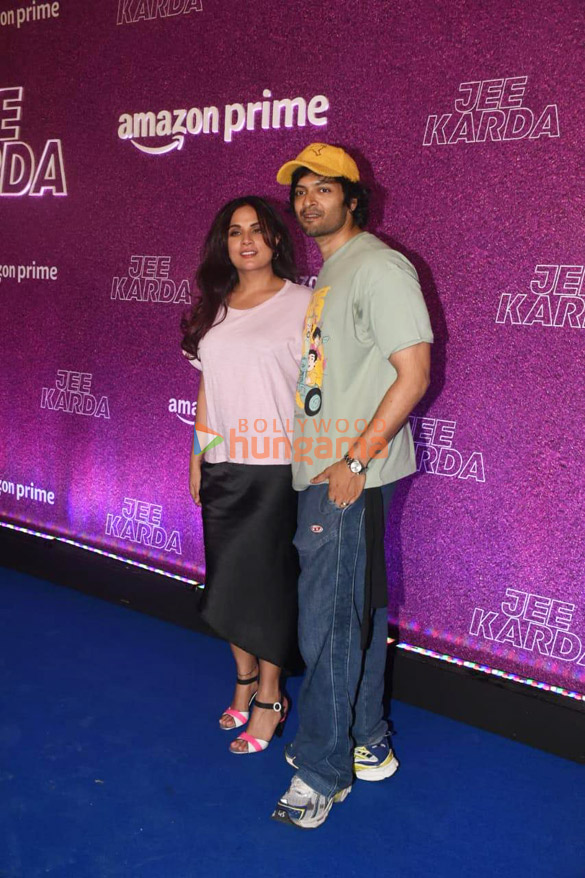 photos celebs grace the premiere of jee karda 899 15
