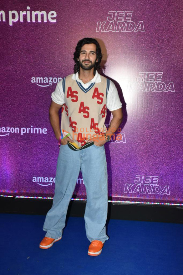 photos celebs grace the premiere of jee karda 899 5