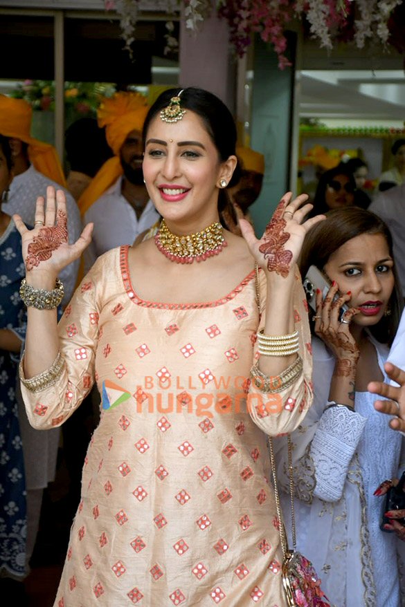 photos celebs grace the wedding ceremony of actress sonnalli seygall and hotelier ashesh sajnani 5