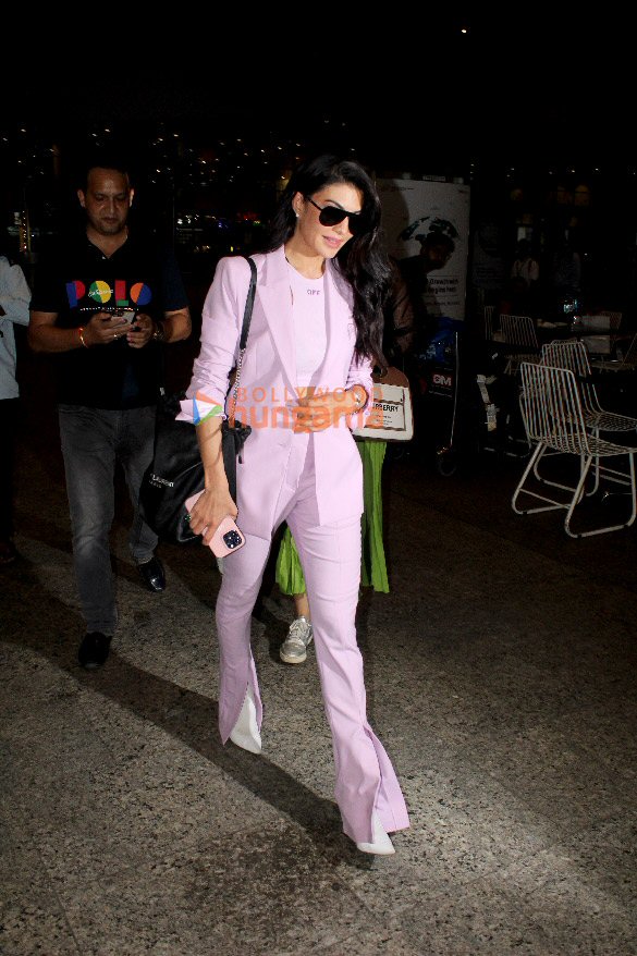 photos jacqueline fernandez manushi chhillar esha gupta and others snapped at the airport 1